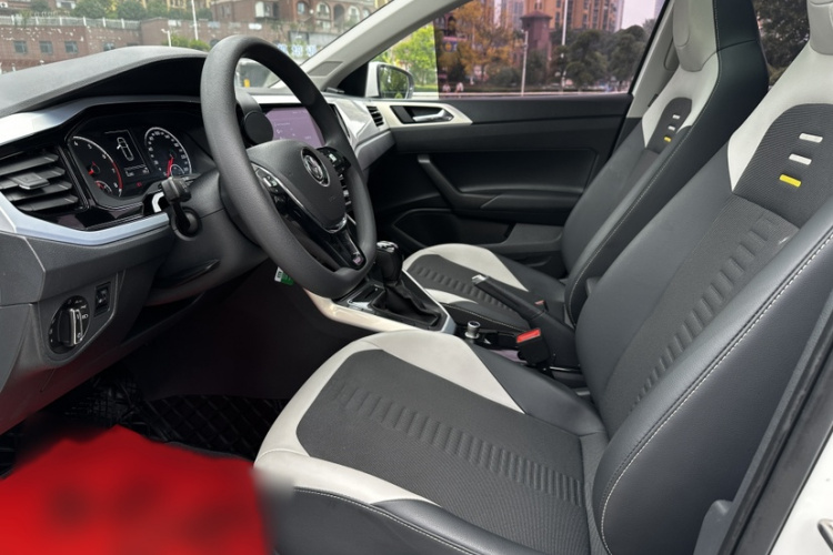 Volkswagen Polo 2020 #15 Volkswagen Polo 2020 صورة سيارة #15