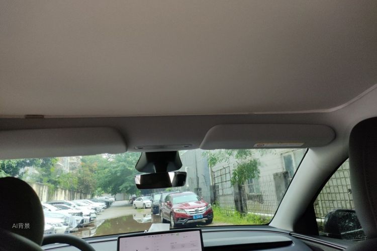Tesla Model Y 2025 car image #20