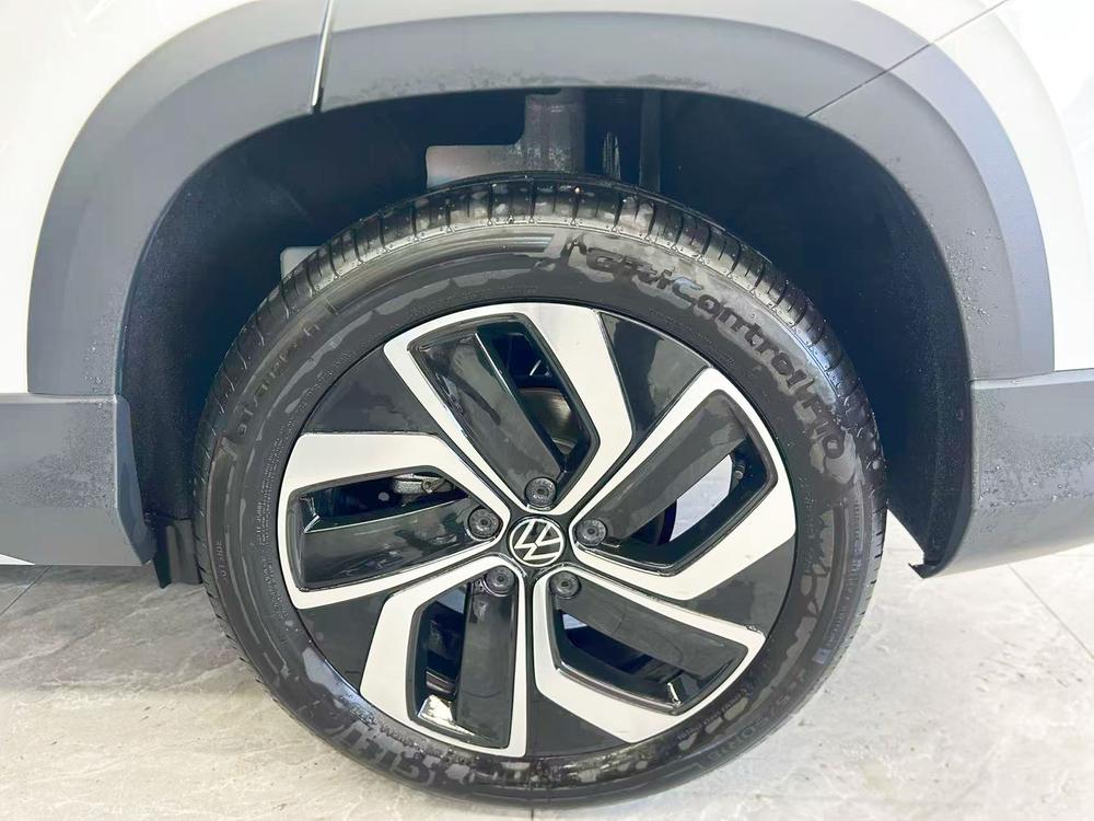 Volkswagen Tharu 2026 car image #7