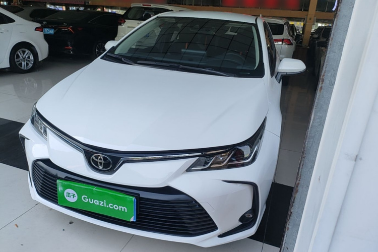 Toyota Corolla 2023 imagen de coche #2