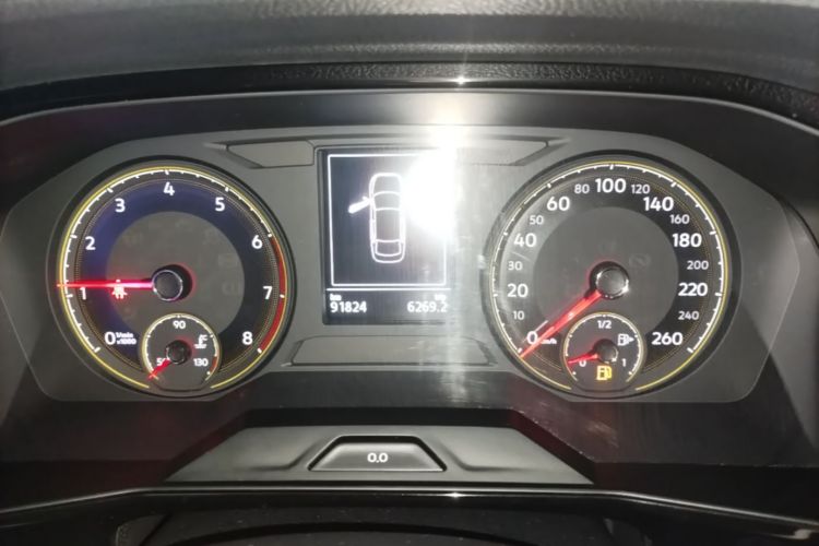 Volkswagen Lavida 2019 car image #12