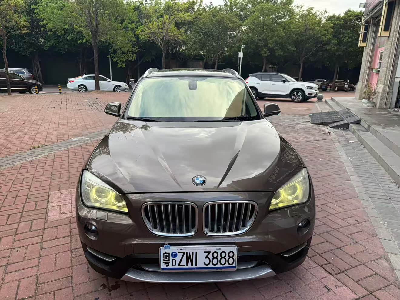 BMW X1 (Imported) 2013 car image 