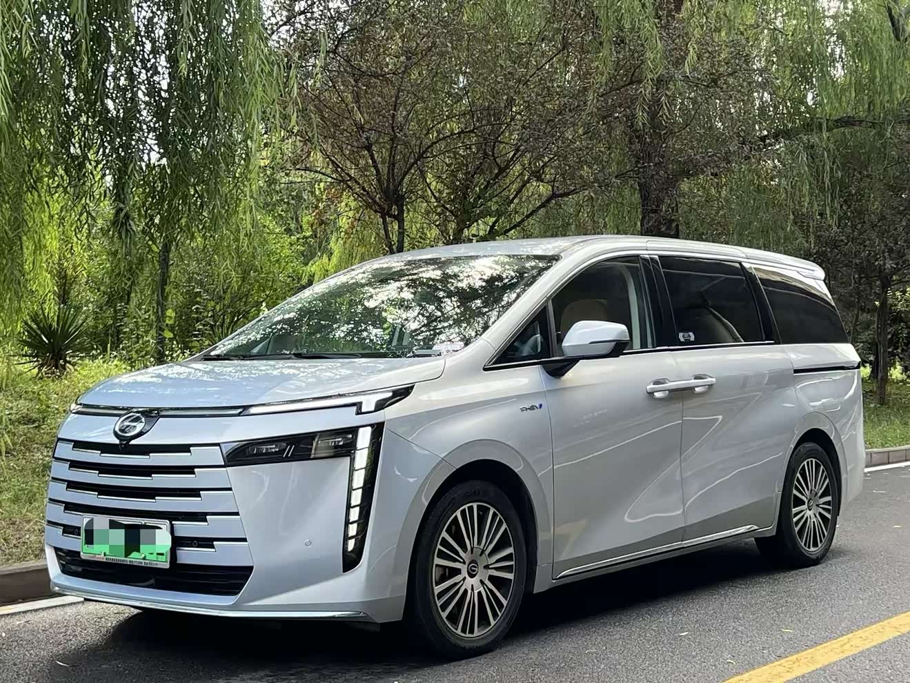 GAC Trumpchi E8 New Energy 2024 GAC Trumpchi E8 New Energy 2024 car image