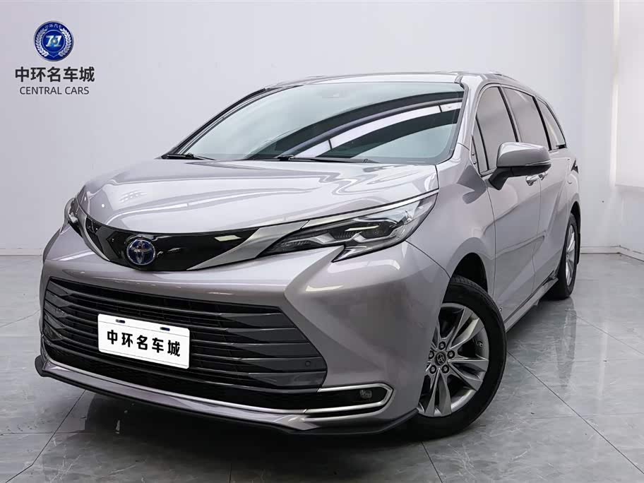 Toyota Sienna 2021 汽车图片 