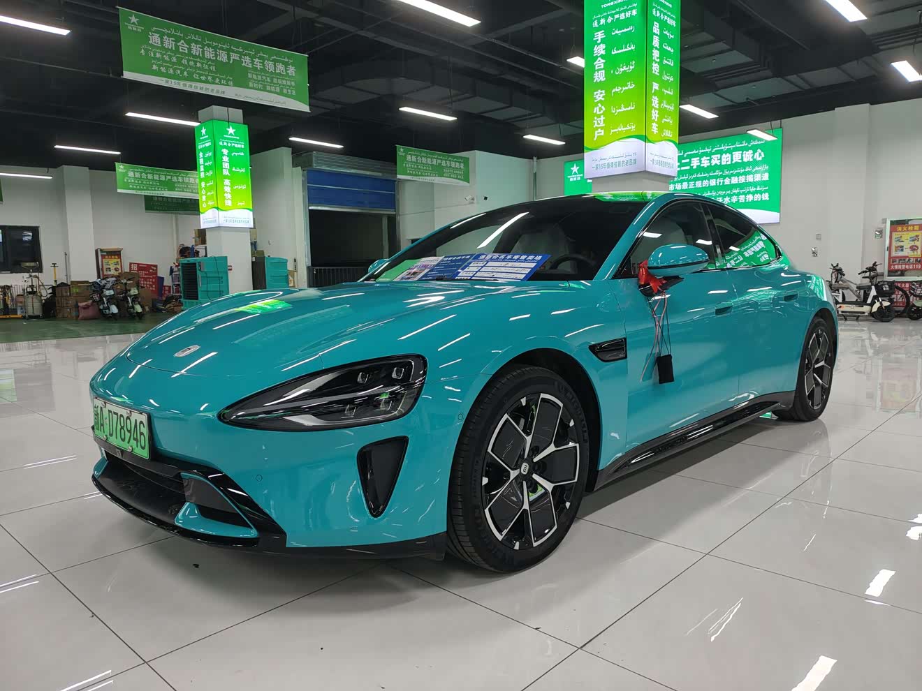 MI SU7 2024 汽车图片 