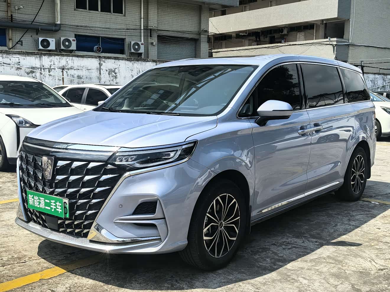 Roewe iMAX8 New Energy 2022 汽车图片 