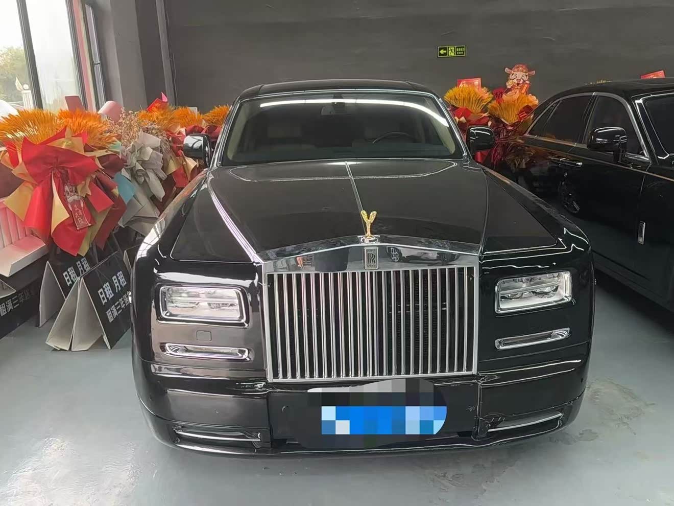 Rolls-Royce Phantom 2007 Rolls-Royce Phantom 2007 汽车图片