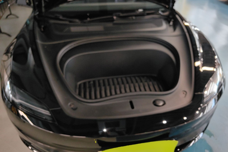 Tesla Model 3 2023 car image #20