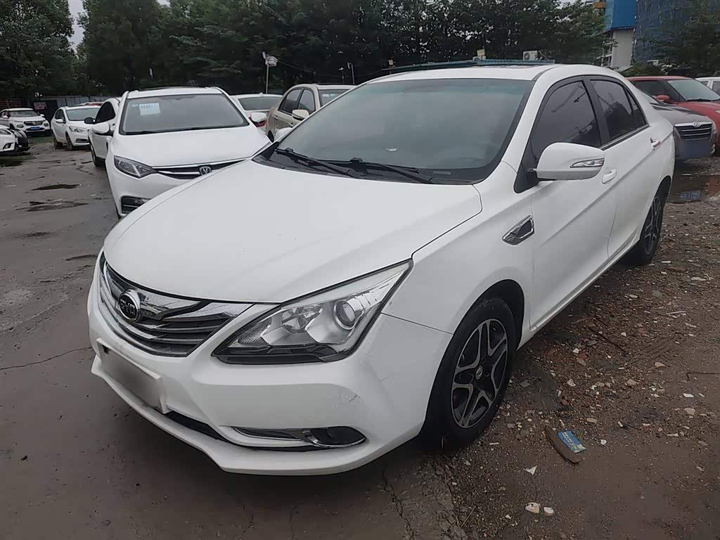 BYD G5 2017 car image 