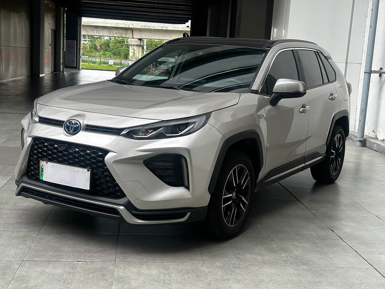 Toyota Wildlander New Energy 2024 car image 