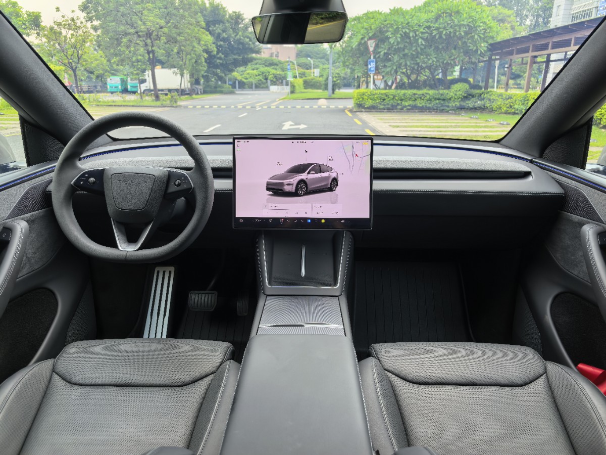 Tesla Model Y L 2025 #6 Tesla Model Y L 2025 immagine di auto #6