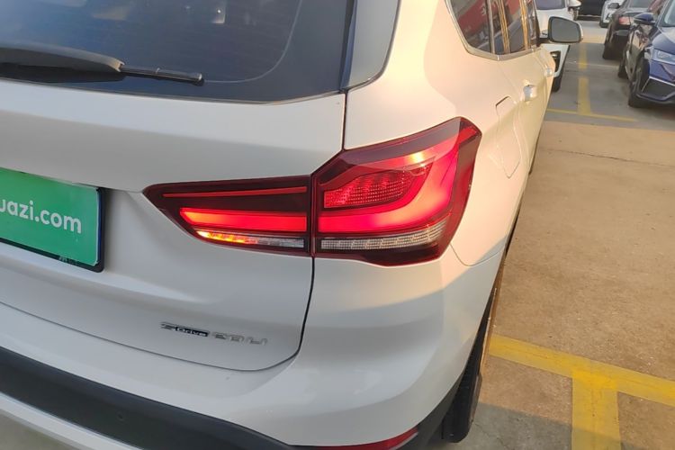 BMW X1 2022 #8 BMW X1 2022 car image #8
