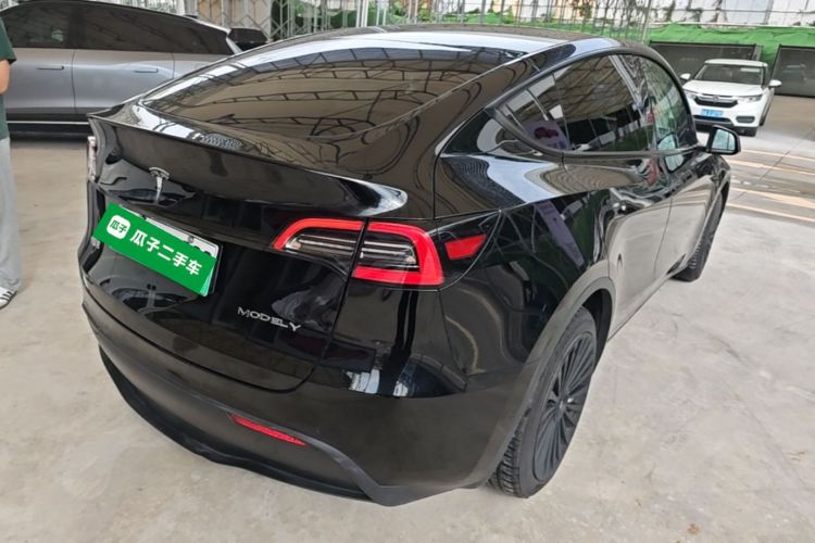 Tesla Model Y 2021 #7 Tesla Model Y 2021 car image #7