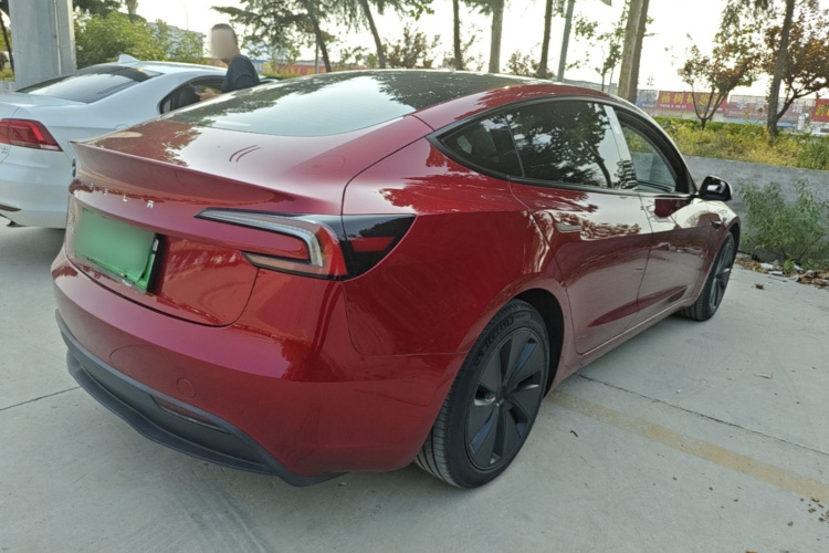 Tesla Model 3 2024 #7 Tesla Model 3 2024 صورة سيارة #7