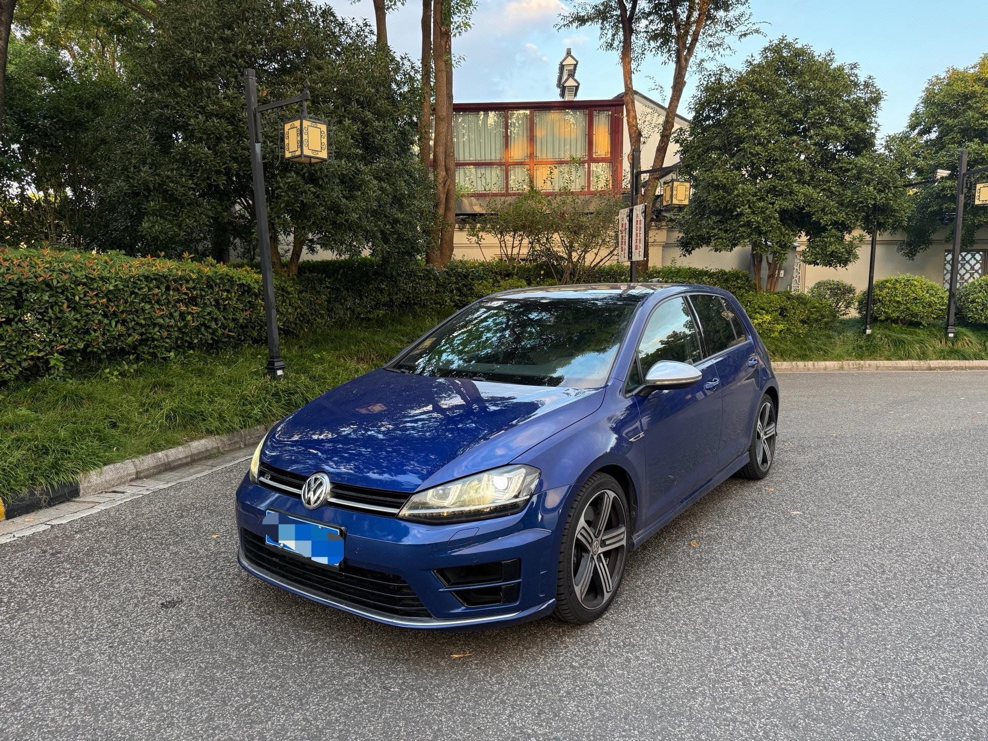 Volkswagen Golf (Imported) 2015 car image 