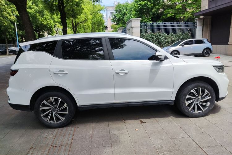 GEELY Vision X6 2020 car image #4