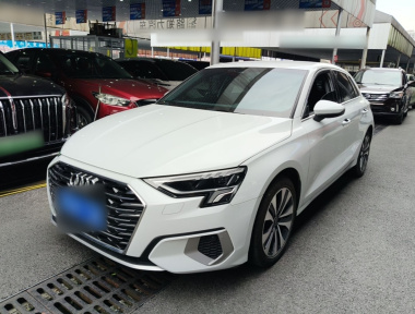 Audi A3 2023 immagine di auto 