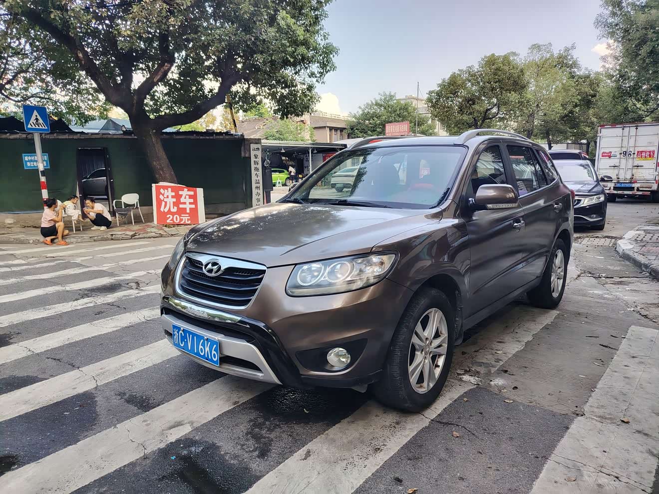 Hyundai Santa Fe Classic 2011 car image 