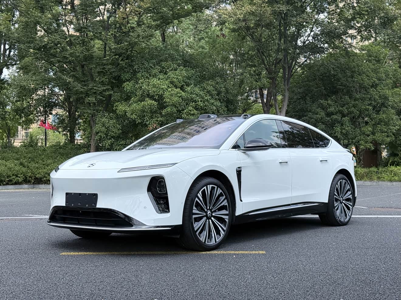 NIO ET9 2024 汽车图片 