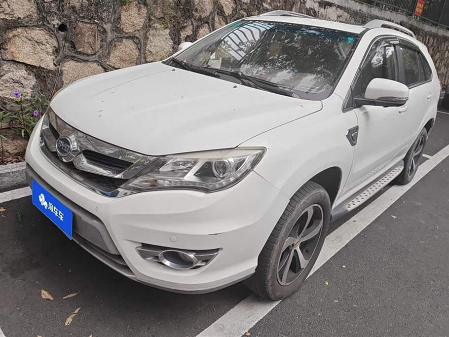 BYD S7 2015 car image 