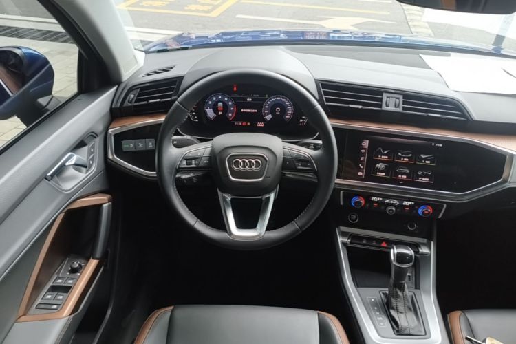 Audi Q3 2021 #11 Audi Q3 2021 car image #11