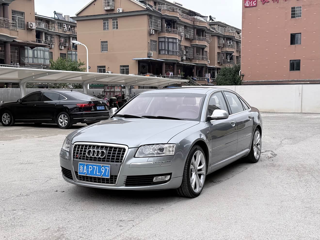 Audi S8 2009 car image 