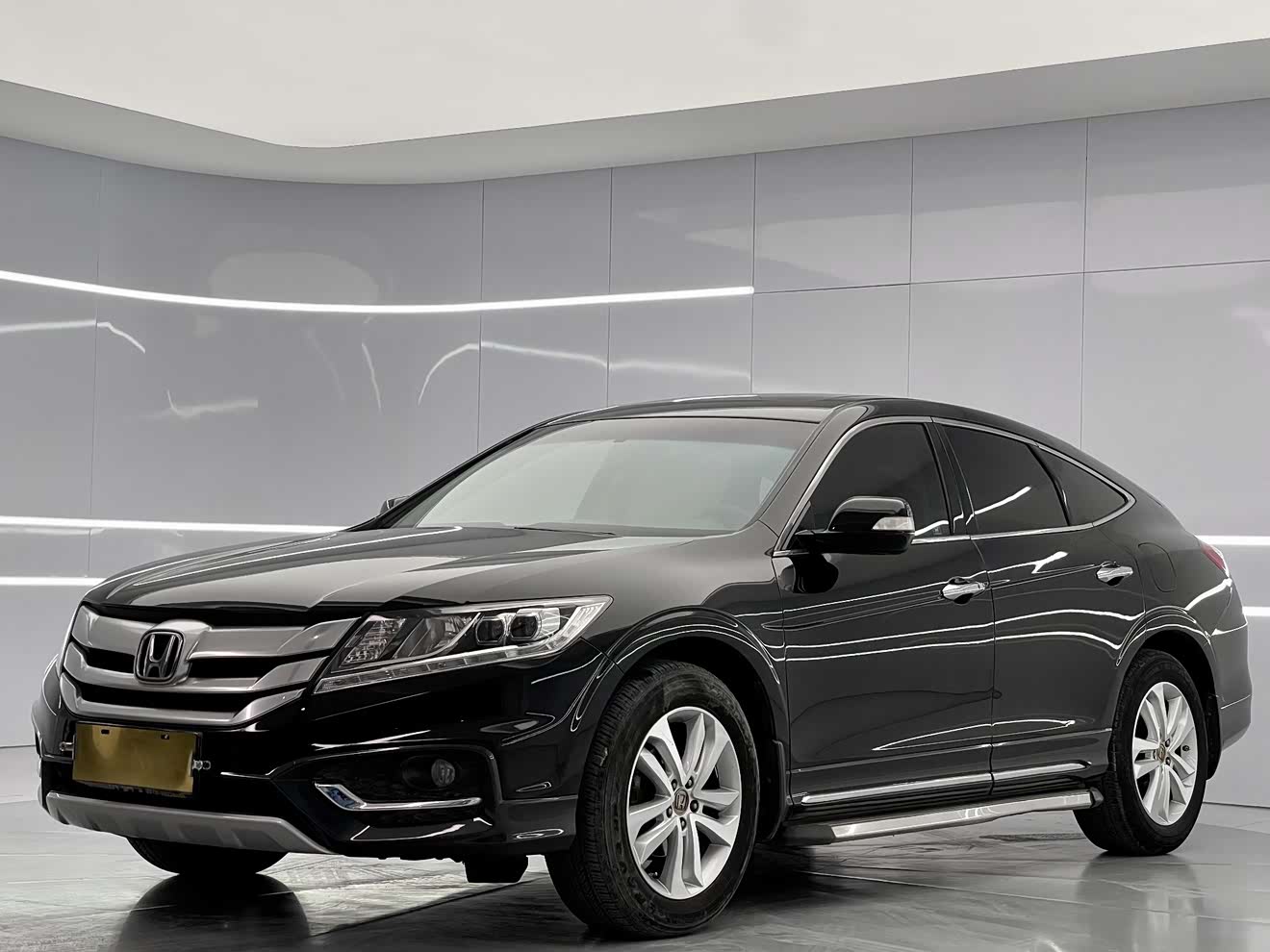 Honda CROSSTOUR 2015 car image 