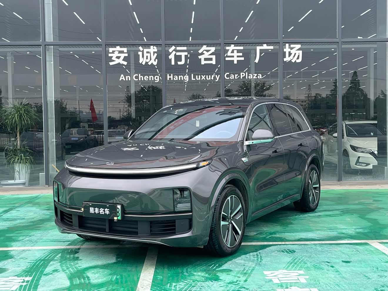 Li L8 2024 изображение автомобиля 