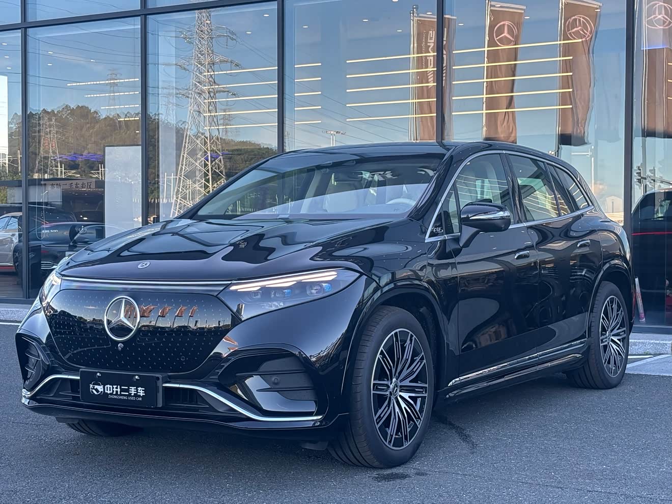 Mercedes-Benz EQS SUV 2025 Mercedes-Benz EQS SUV 2025 car image