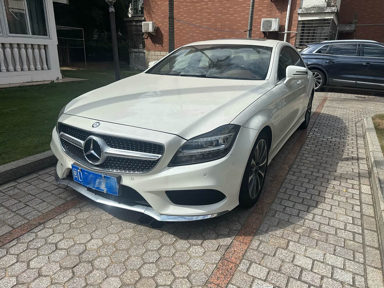 Mercedes-Benz CLS Class 2015 car image 