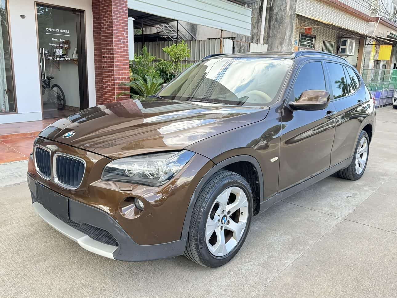 BMW X1 (Imported) 2011 car image 