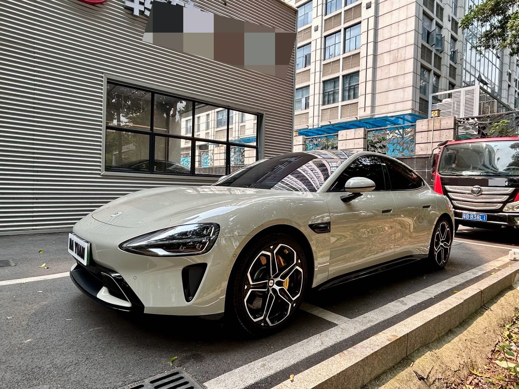 MI SU7 2025 汽车图片 