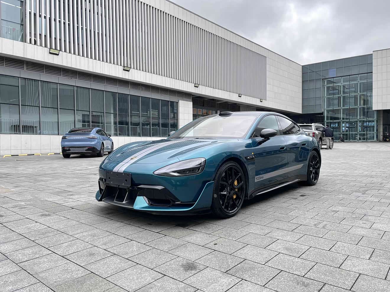 MI SU7 Ultra 2025 汽车图片 