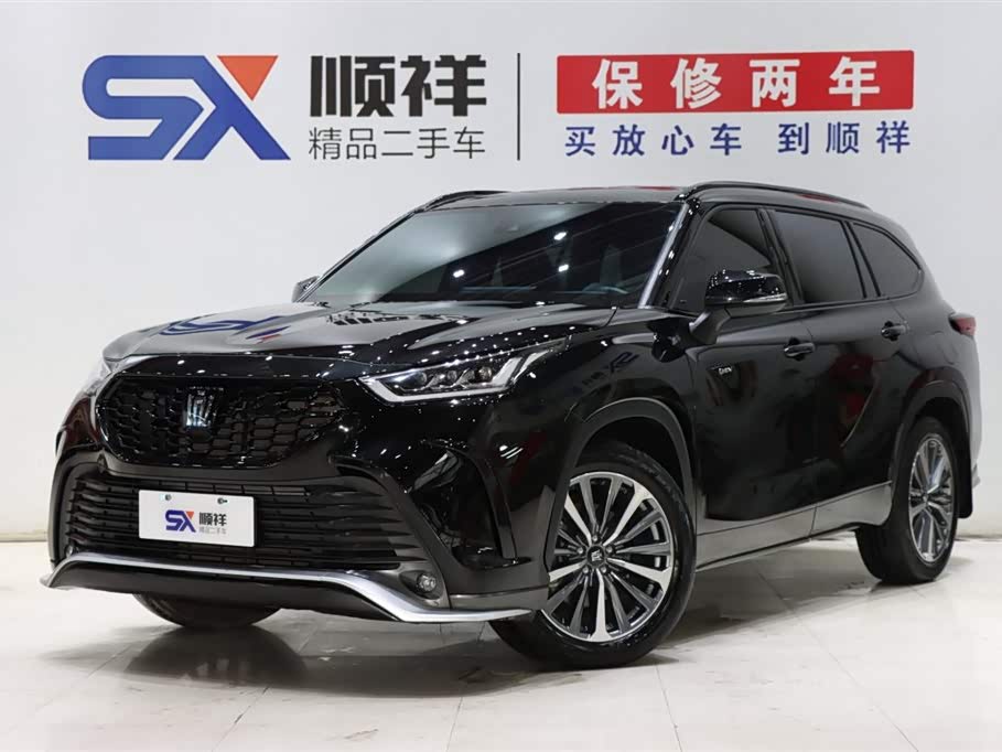 Toyota Crown Kluger 2024 immagine di auto 