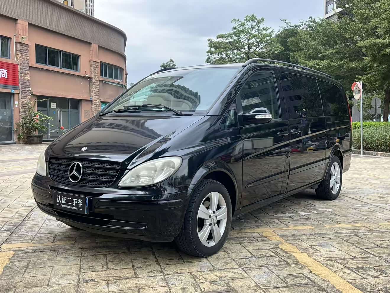 Mercedes-Benz Viano 2010 汽车图片 