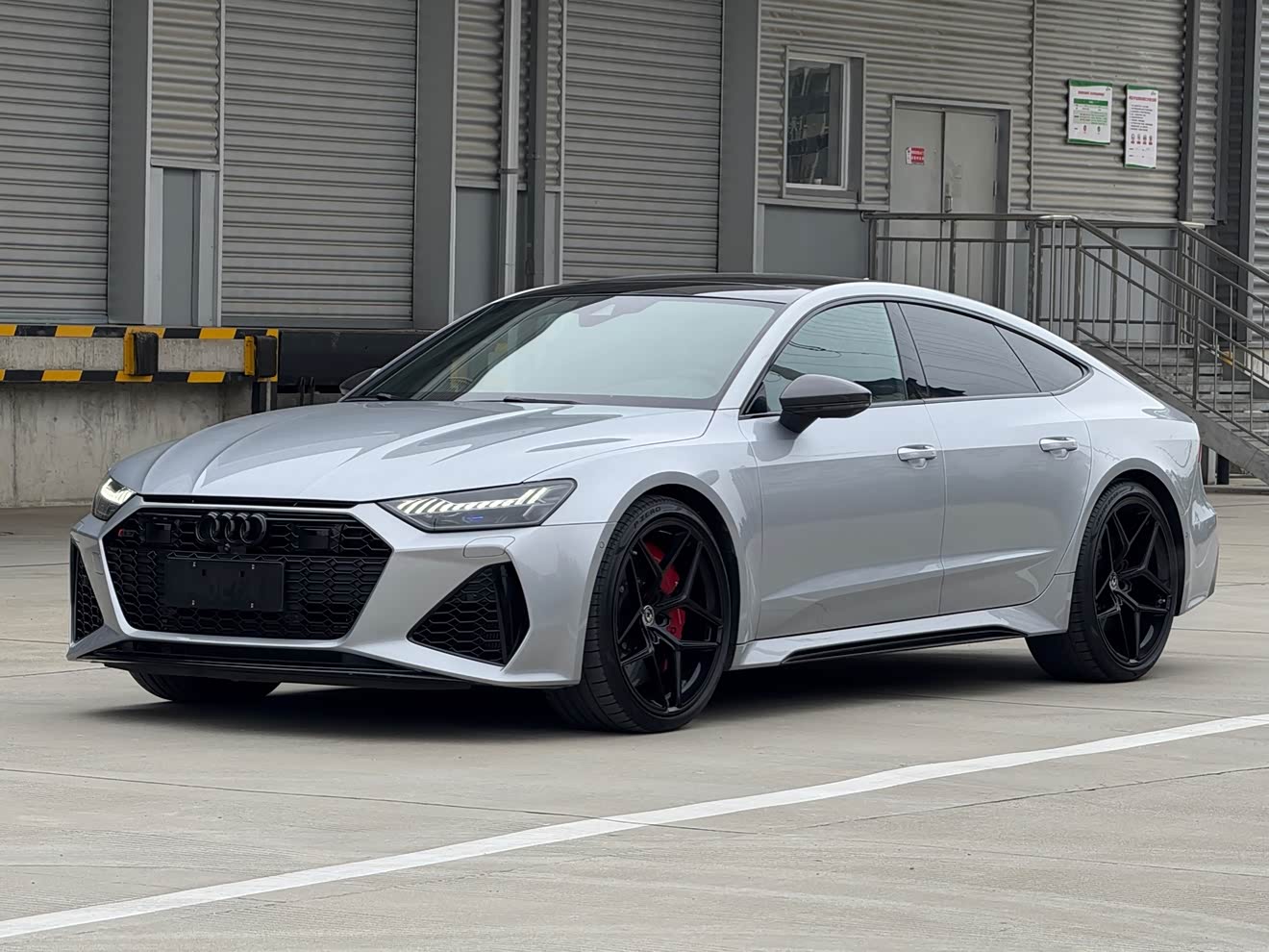 Audi RS 7 2021 car image 