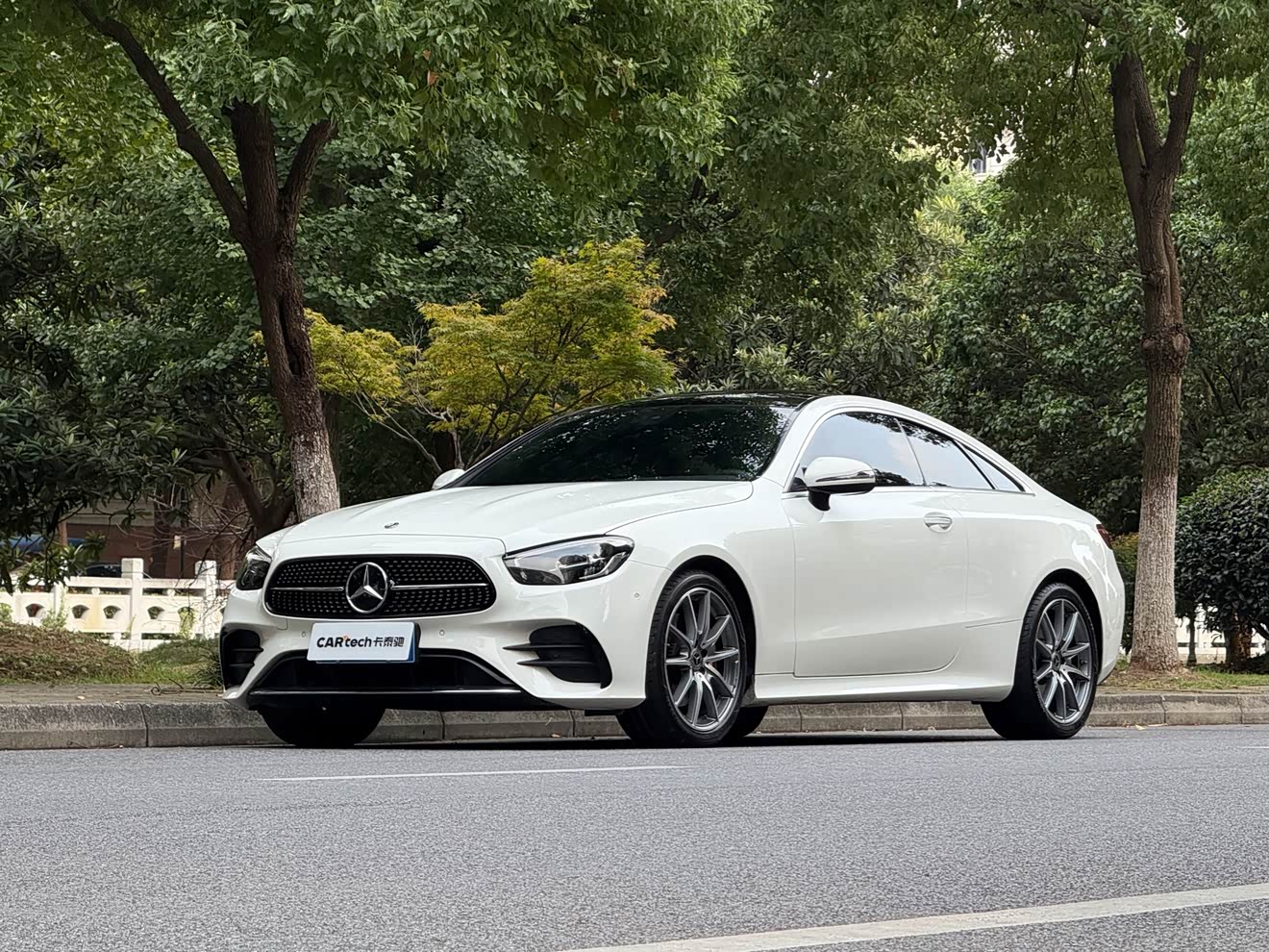 Mercedes-Benz E Class (Imported) 2023 car image 