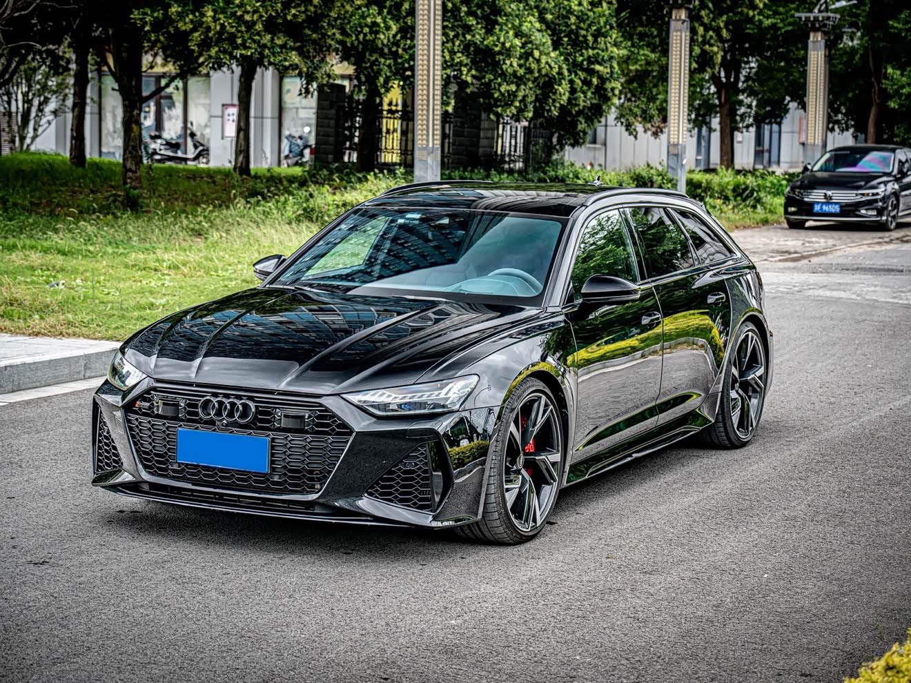 Audi RS 6 2021 car image 