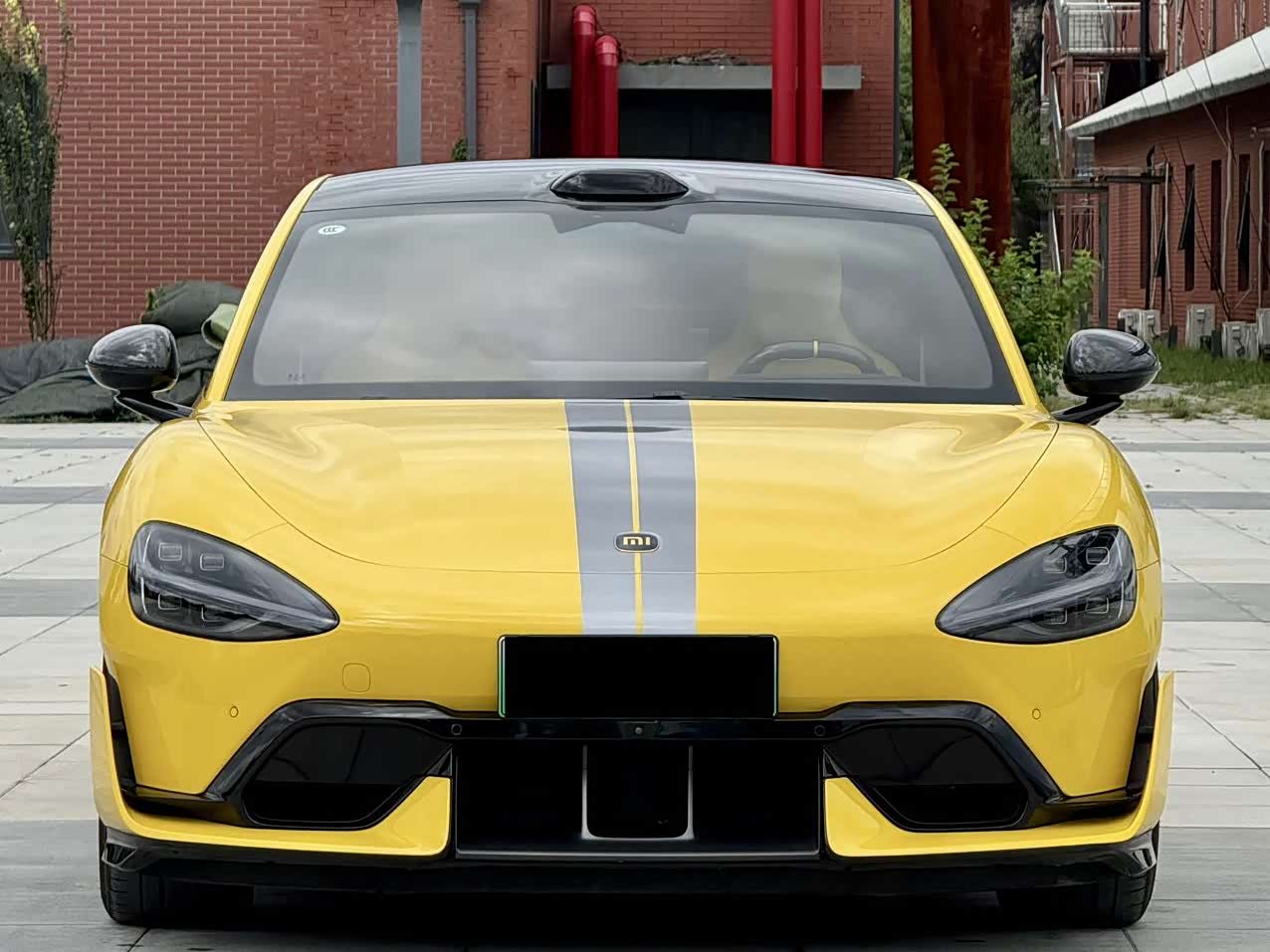 MI SU7 Ultra 2025 汽车图片 