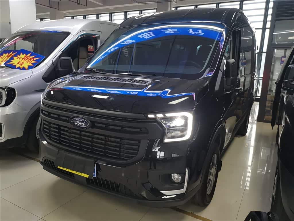 Ford Transit T8 2024 car image 