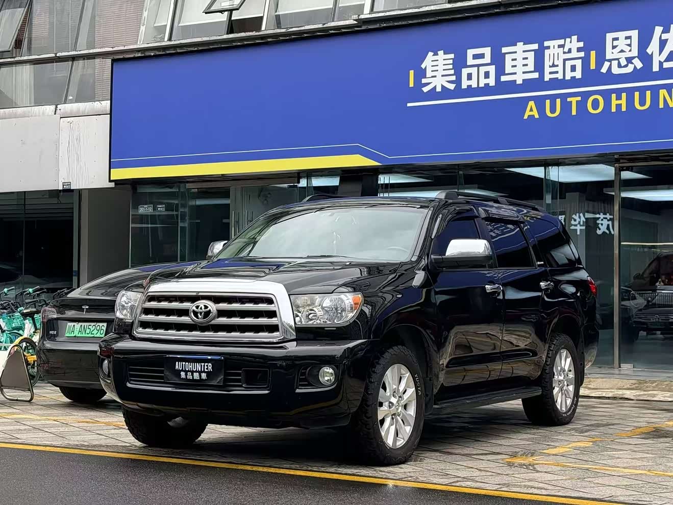 Toyota Sequoia 2010 汽车图片 