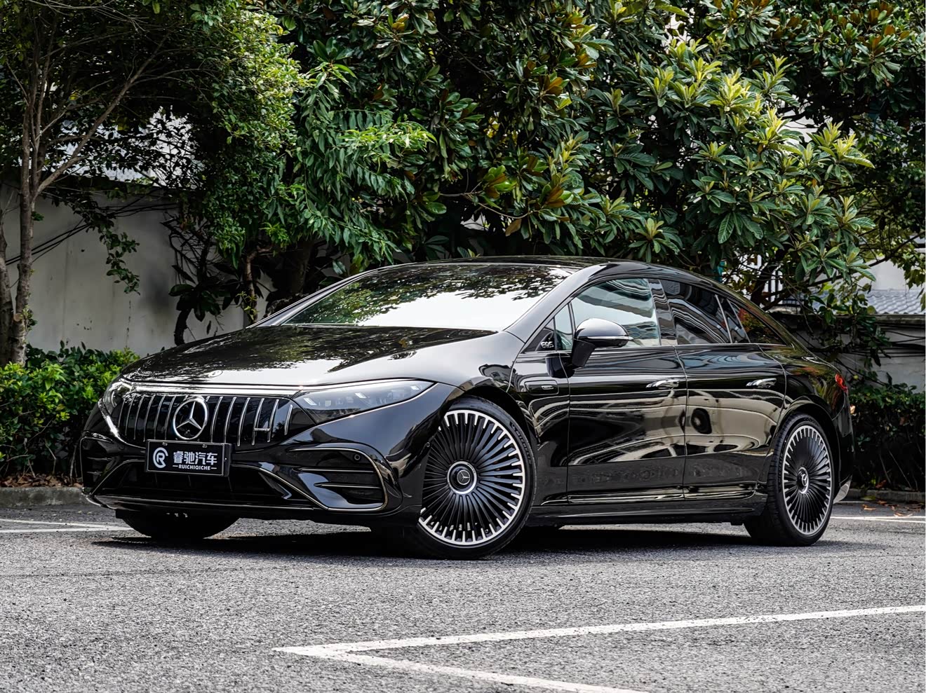 Mercedes-Benz EQS AMG 2024 car image 