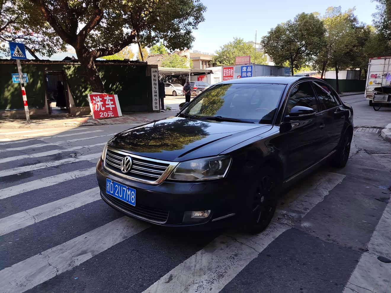 Volkswagen Passat Lingyu 2010 car image 