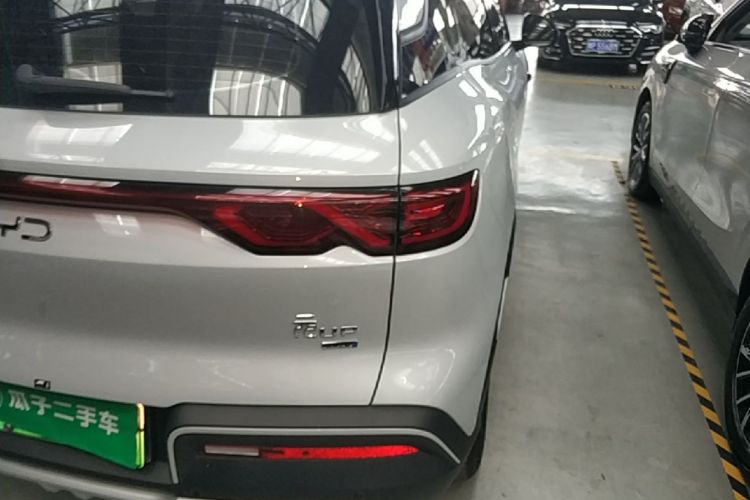 BYD YuanUP 2025 #8 BYD YuanUP 2025 car image #8