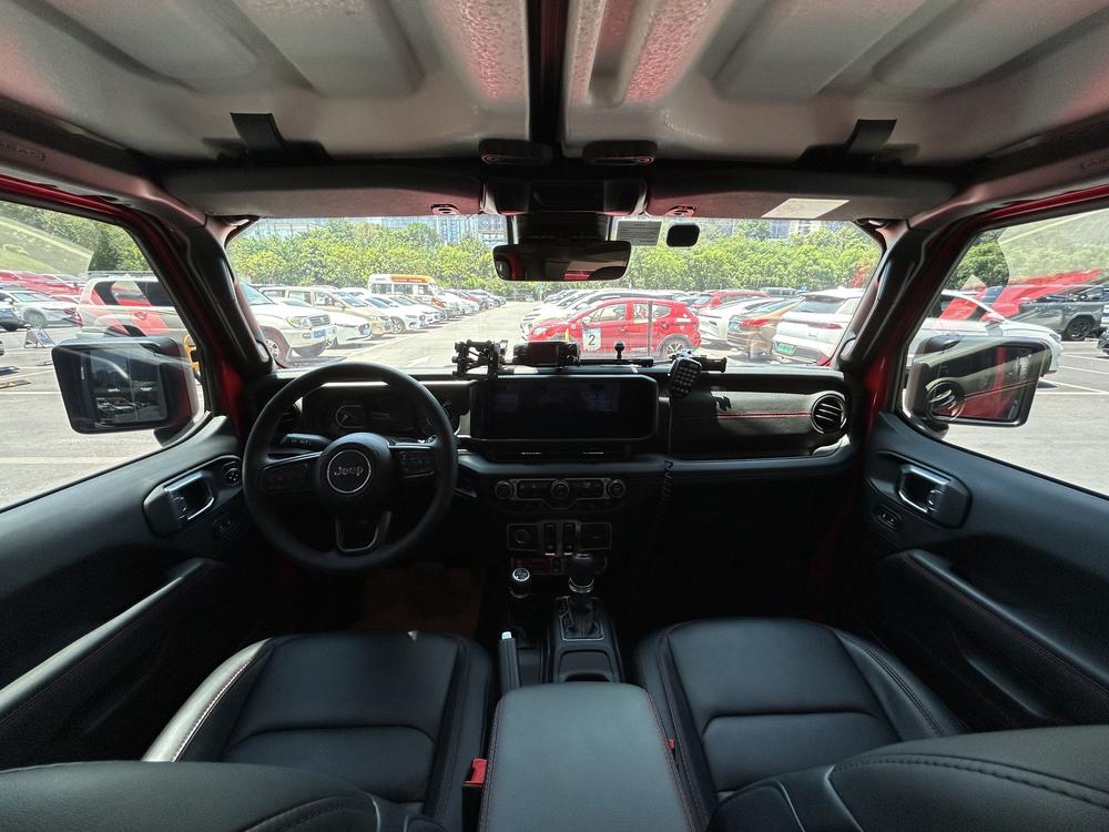 2025 car image #13