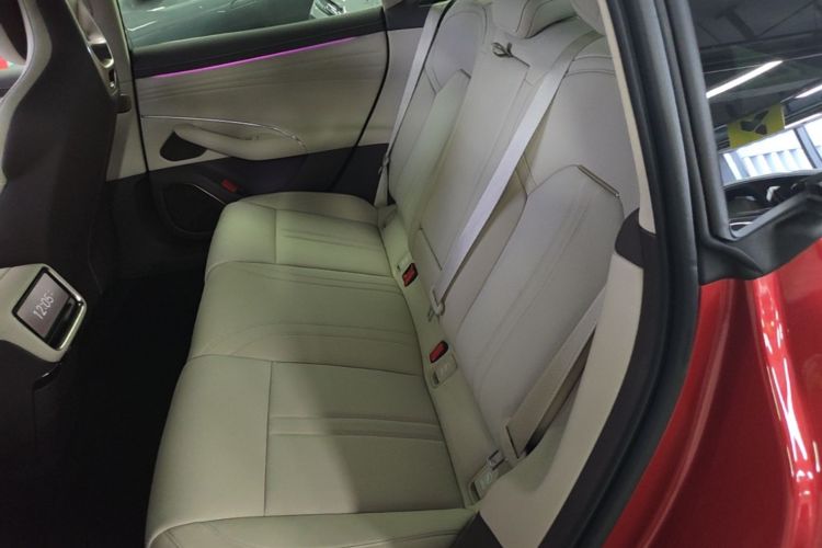 2026 #13 2026 immagine di auto #13
