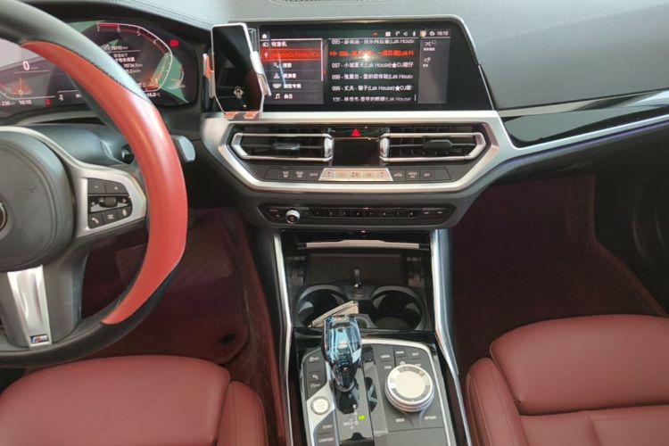 BMW 3 Series 2021 car image #13