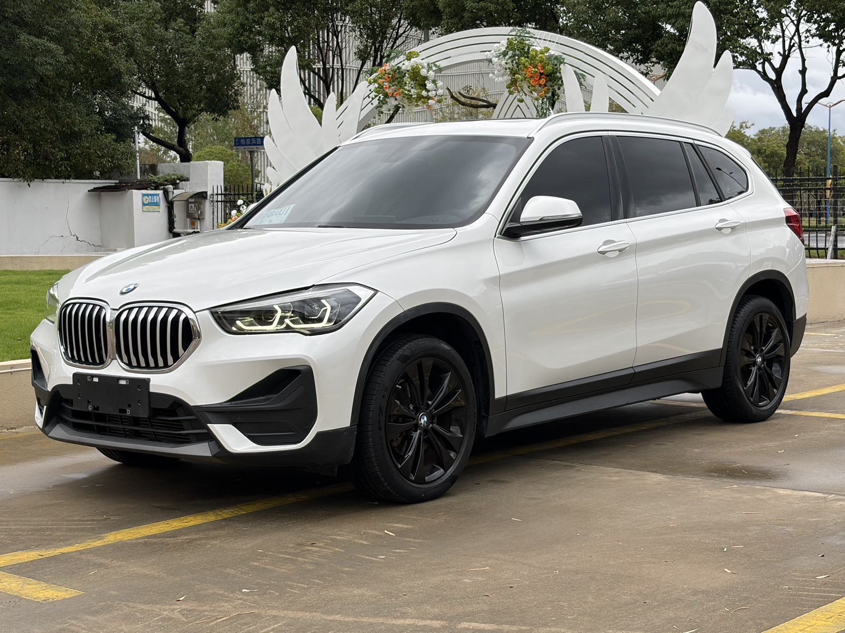 BMW X1 2021 BMW X1 2021 car image