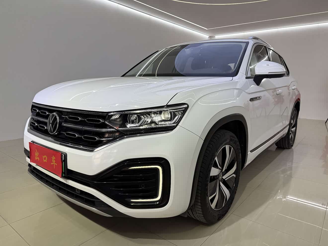 Volkswagen Tayron GTE 2021 car image 