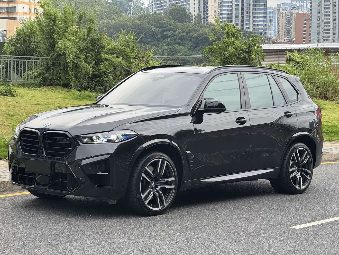 BMW X5 M 2024 car image 